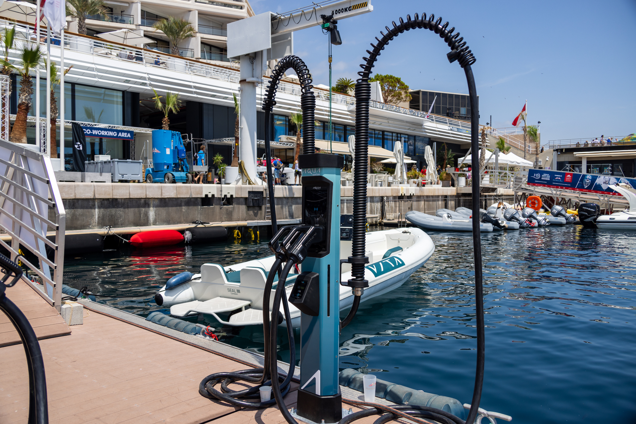 Aqua superPower has partnered with Yacht Club de Monaco to deliver the biggest installation globally dedicated to public marine fast charging on a single pontoon